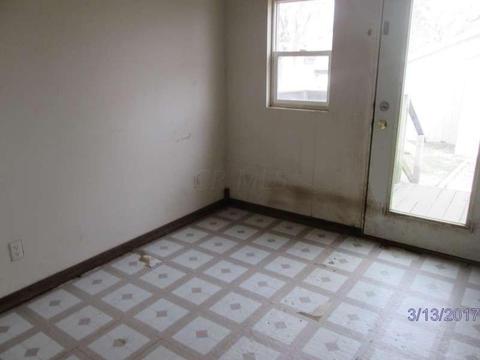 472 E Ohio St, Circleville, OH 43113 photo 6