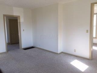 118 W Corwin St, Circleville, OH 43113 photo 4