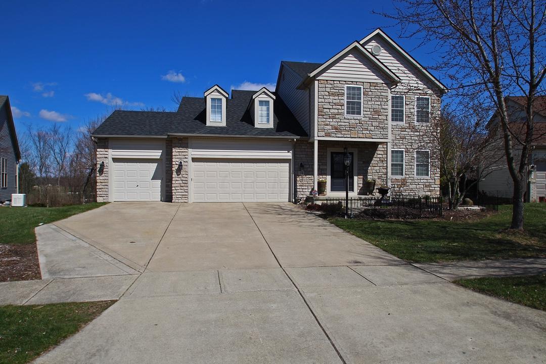 28 Dellenbaugh Loop, Pataskala, OH 43062 photo 1