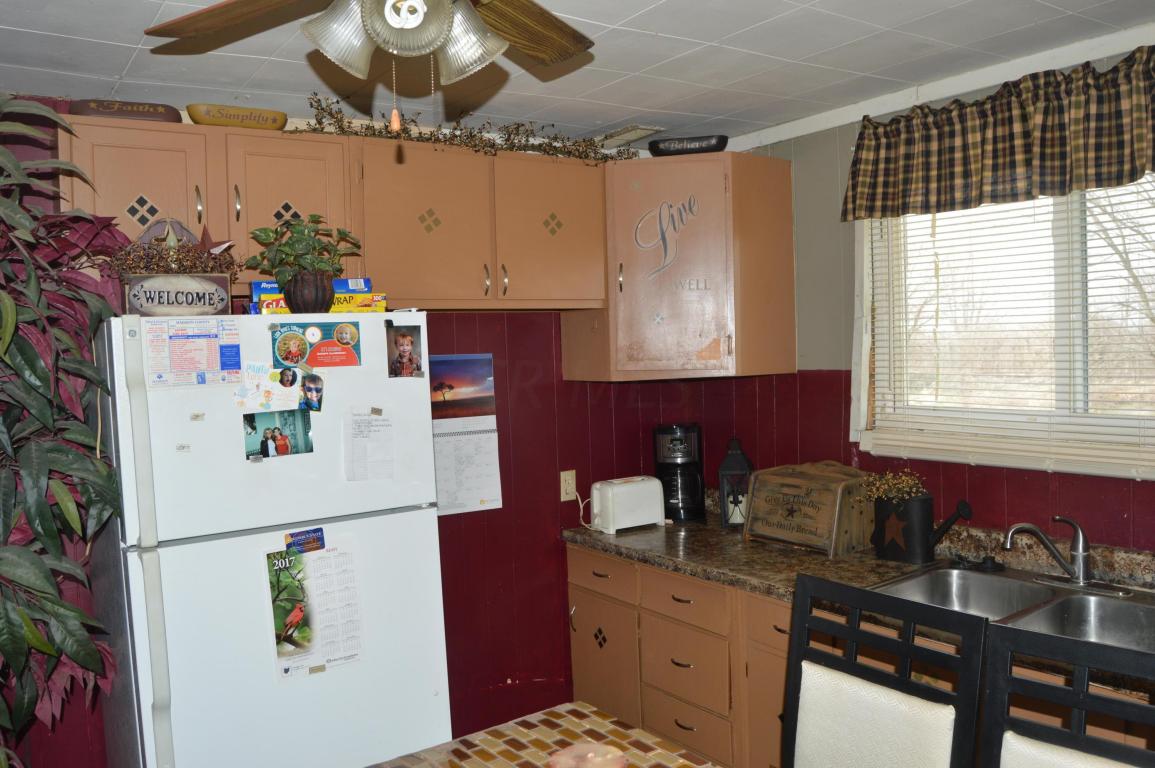 15744 Dixie Ave, Mount Sterling, OH 43143 photo 7