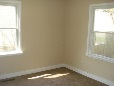 528 W Parkwood Ave, Springfield, OH 45506 photo 7