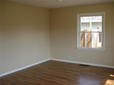 528 W Parkwood Ave, Springfield, OH 45506 photo 2