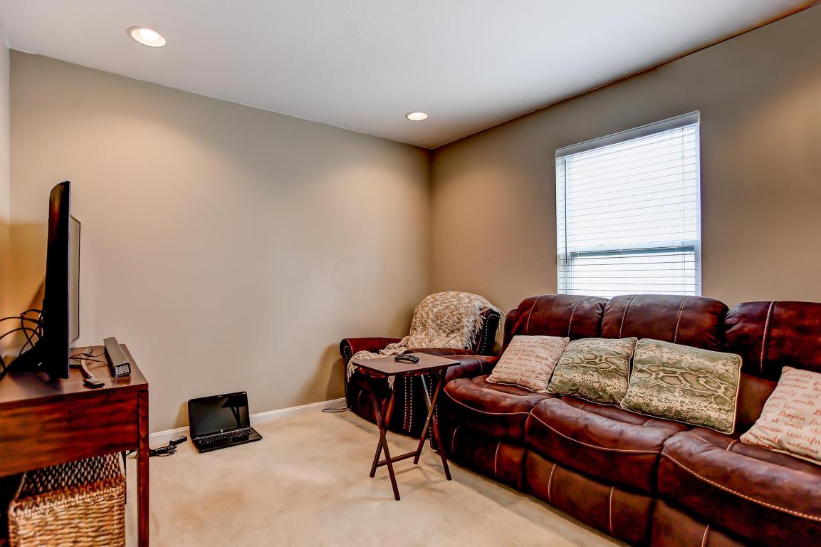 288 Haystack Ave, Pataskala, OH 43062 photo 17