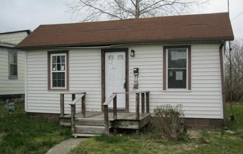 1107 E Locust St, Lancaster, OH 43130 photo 1
