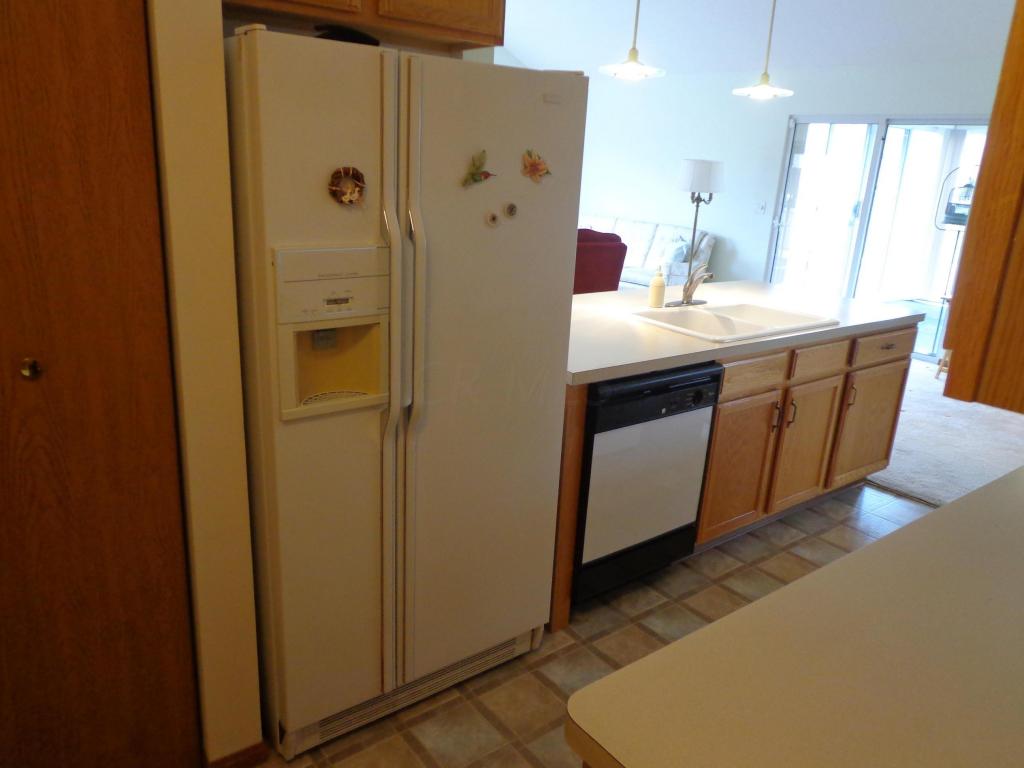 1947 Farmbrook Cir S, Grove City, OH 43123 photo 12
