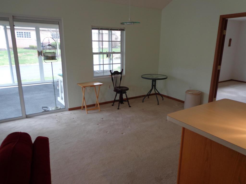 1947 Farmbrook Cir S, Grove City, OH 43123 photo 5