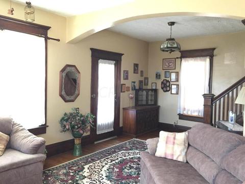 88 Spring St, Newark, OH 43055 photo 3