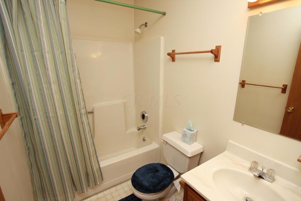 1215 South St, Circleville, OH 43113 photo 15