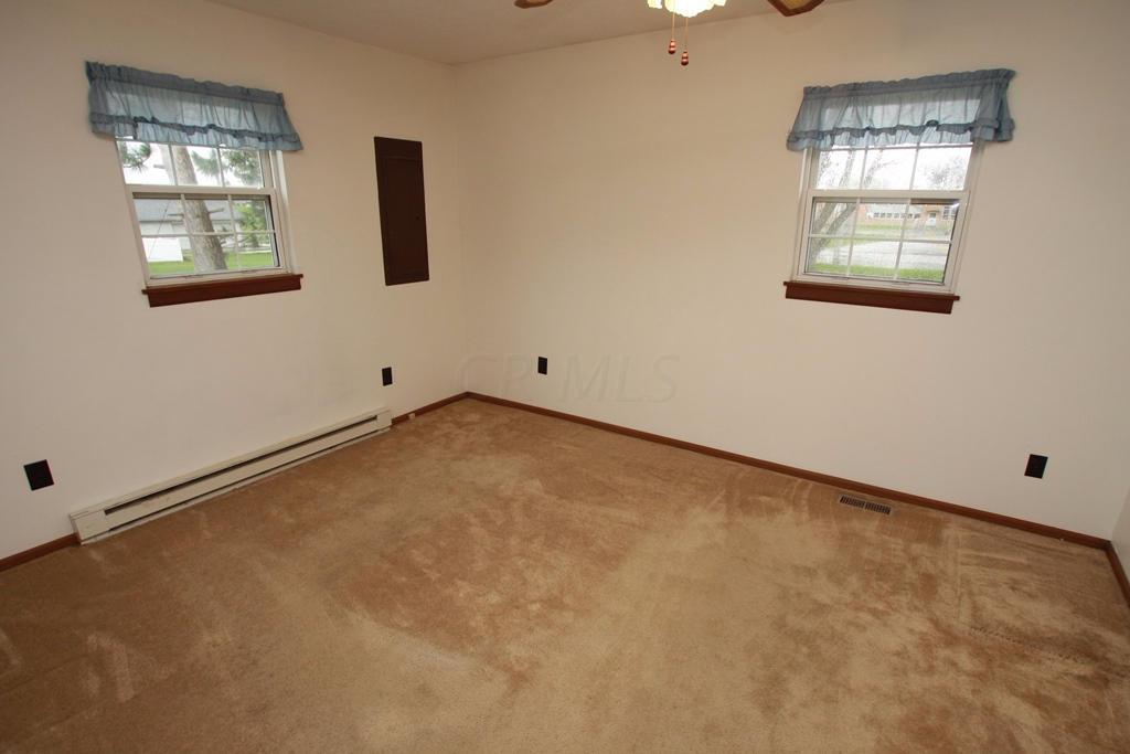 1215 South St, Circleville, OH 43113 photo 9