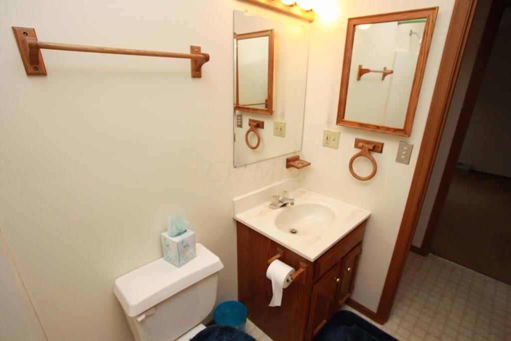1215 South St, Circleville, OH 43113 photo 16