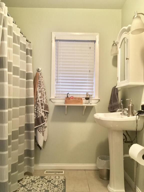249 E Kossuth St #B, Columbus, OH 43206 photo 10