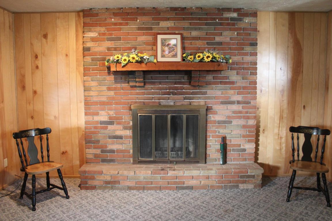 524 E Main St, Hebron, OH 43025 photo 12