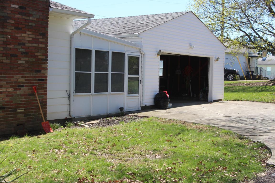 524 E Main St, Hebron, OH 43025 photo 21