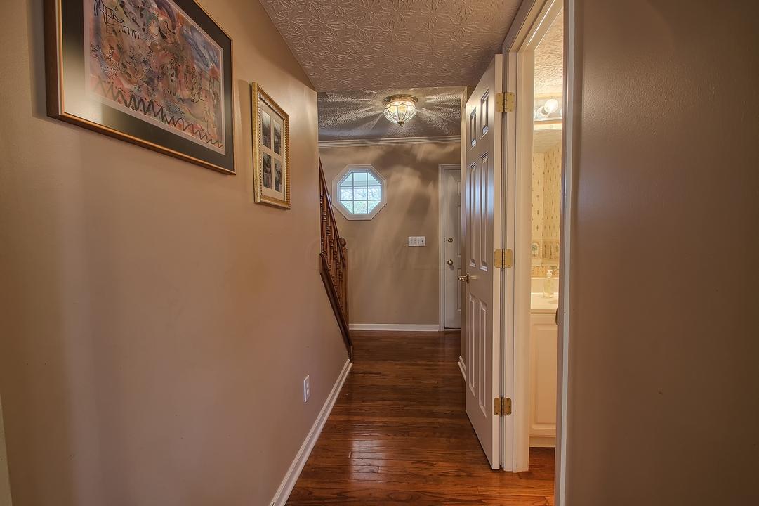 7658 Tullymore Dr, Dublin, OH 43016 photo 4