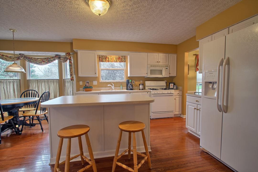 7658 Tullymore Dr, Dublin, OH 43016 photo 10