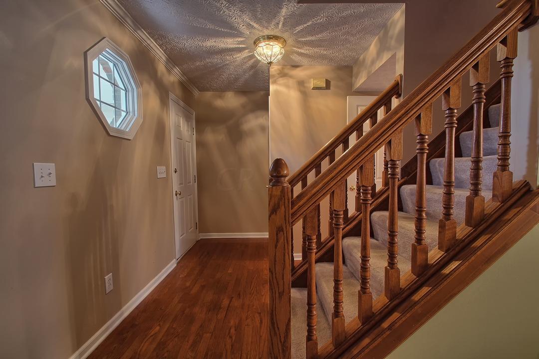 7658 Tullymore Dr, Dublin, OH 43016 photo 3