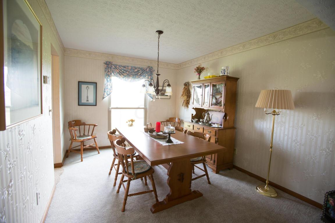 3177 Farmbrook Dr, Grove City, OH 43123 photo 8