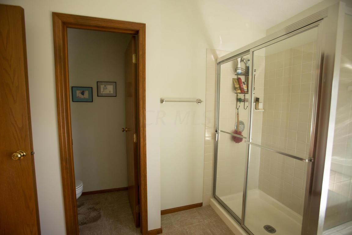 3177 Farmbrook Dr, Grove City, OH 43123 photo 22