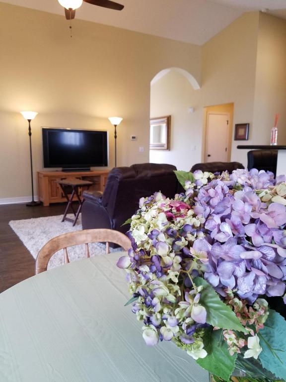 504 Cobblestone Dr, Delaware, OH 43015 photo 5