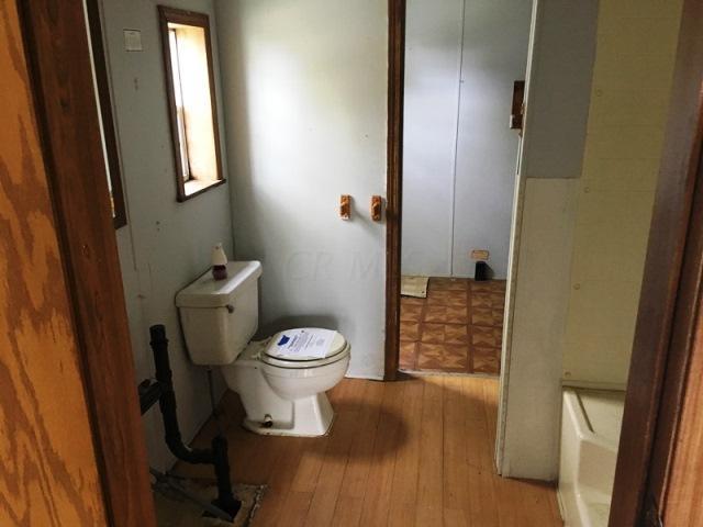 308 N Goodbread St, Nevada, OH 44849 photo 5
