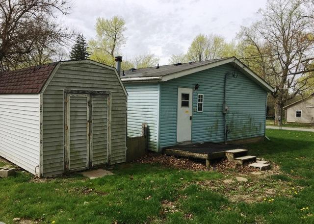 308 N Goodbread St, Nevada, OH 44849 photo 2