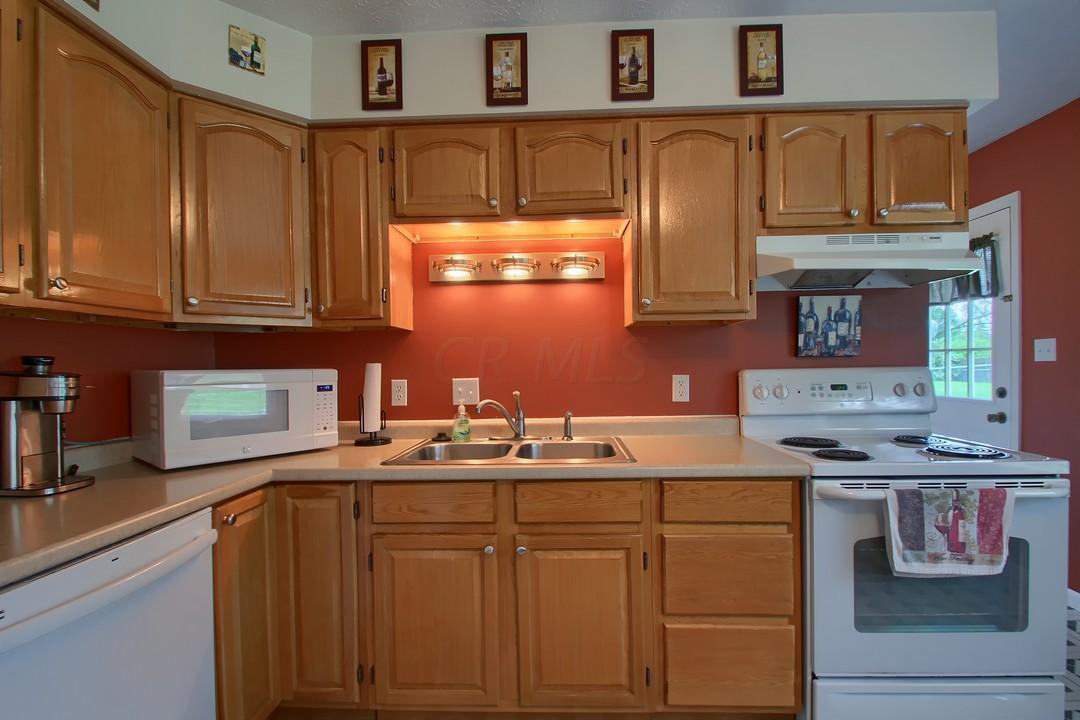 336 Meadow Dr, Circleville, OH 43113 photo 12