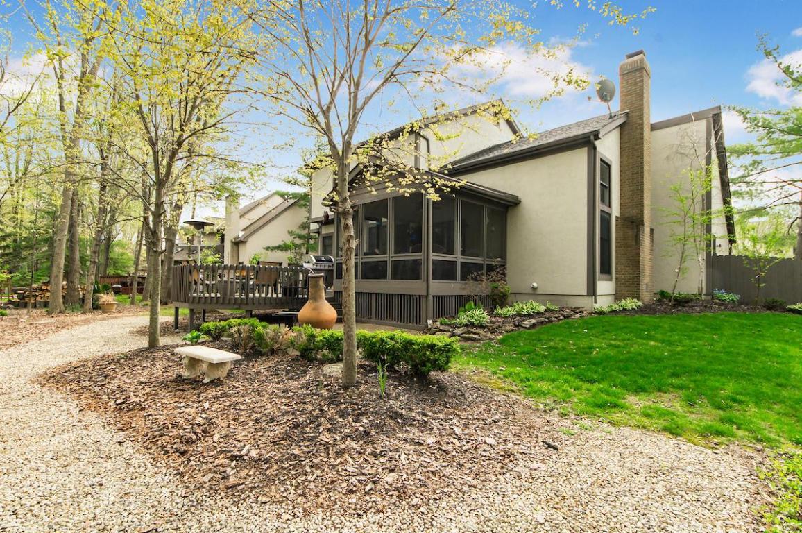 220 Paddock Cir E, Powell, OH 43065 photo 30