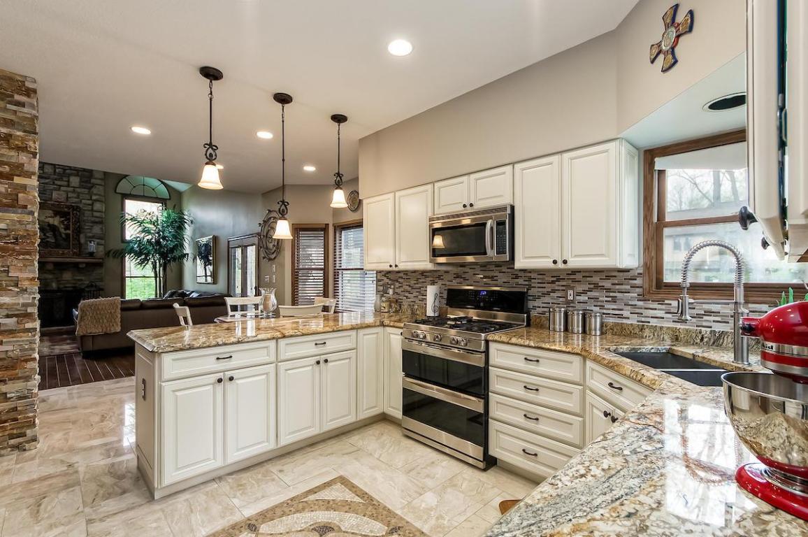 220 Paddock Cir E, Powell, OH 43065 photo 7