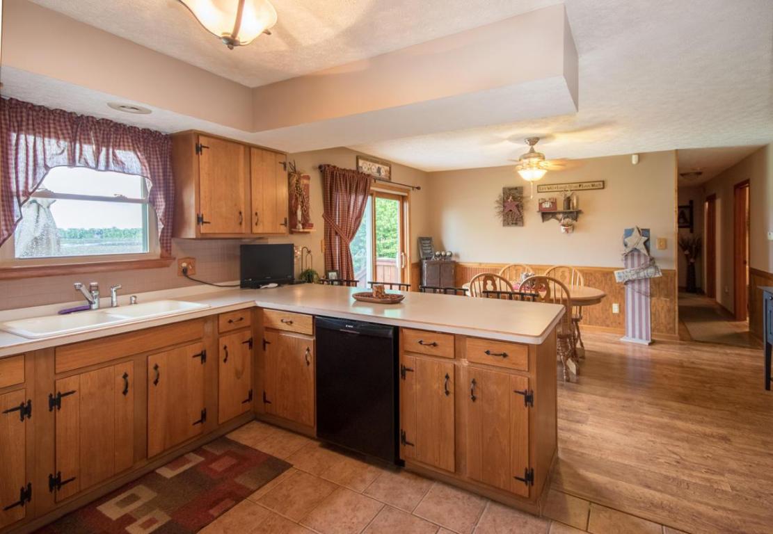1107 Dunkle Rd, Circleville, OH 43113 photo 5
