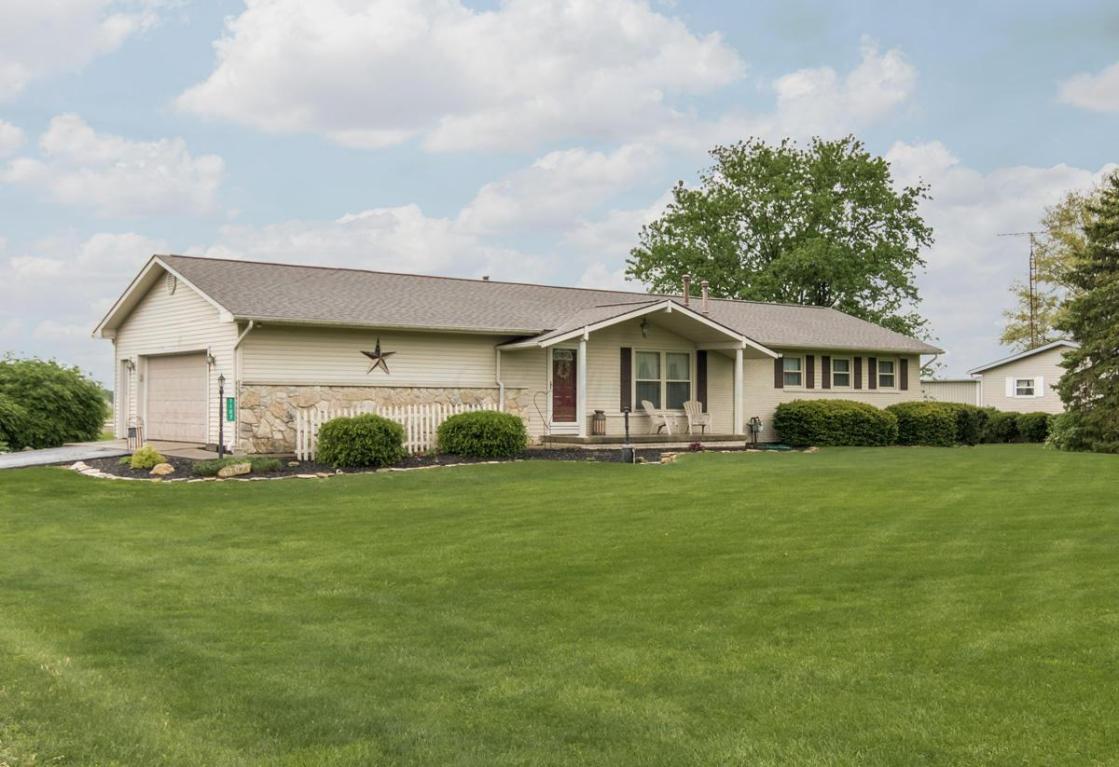 1107 Dunkle Rd, Circleville, OH 43113 photo 2