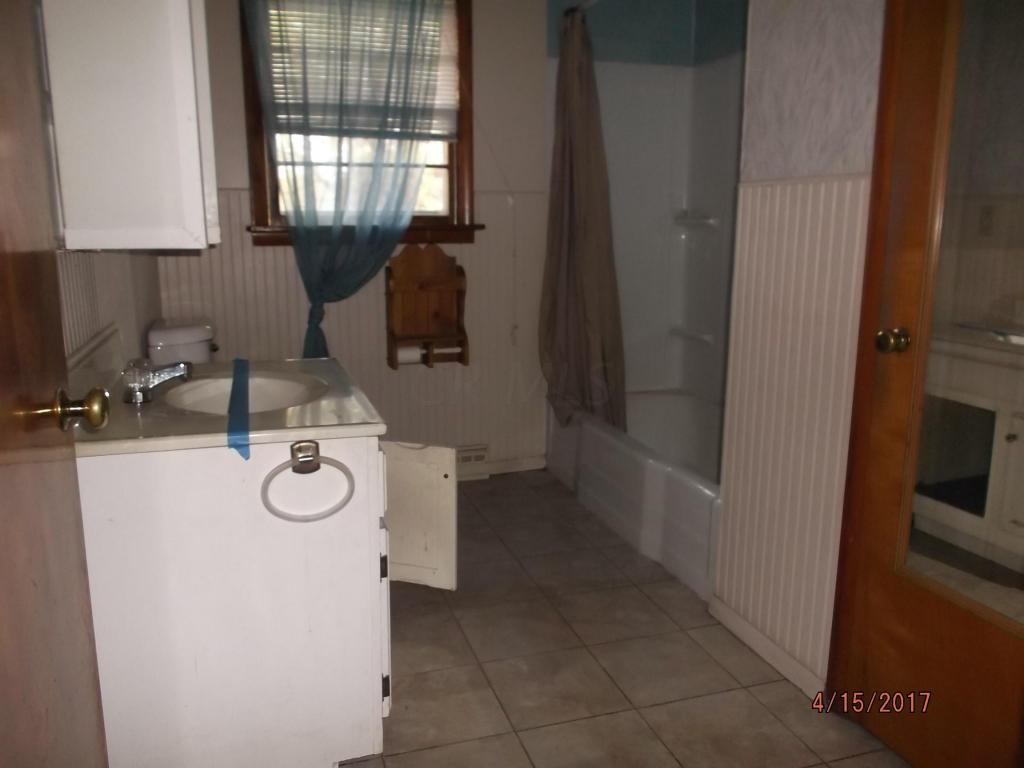 606 Vale Rd, Springfield, OH 45504 photo 14
