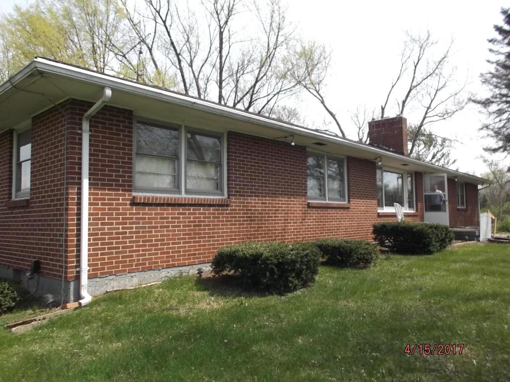606 Vale Rd, Springfield, OH 45504 photo 1