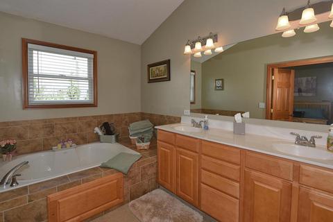 6352 Carriann Ct, Hilliard, OH 43026 photo 29