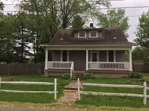 965 Charles St, Logan, OH 43138 photo 1