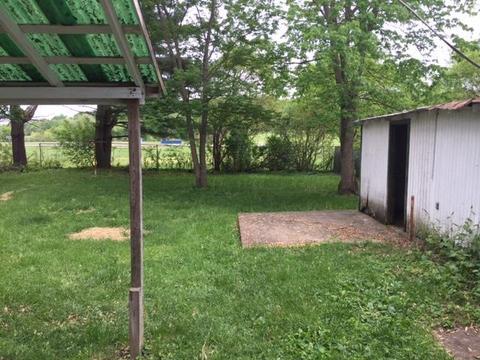 965 Charles St, Logan, OH 43138 photo 4