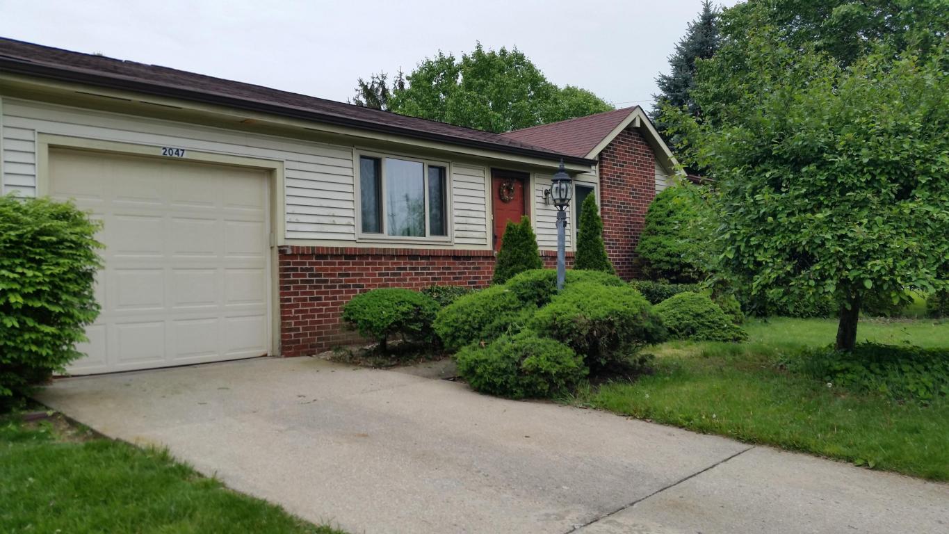 2047 Wolverhampton Rd, Powell, OH 43065 photo 1