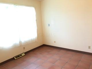 3750 Klibreck Dr, Columbus, OH 43228 photo 3