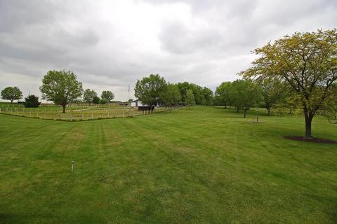 25640 Sisk Rd, Circleville, OH 43113 photo 21