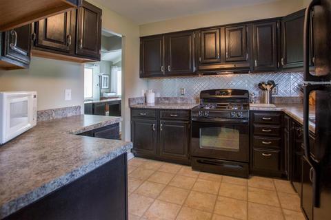 207 E Wilson Bridge Rd, Worthington, OH 43085 photo 11
