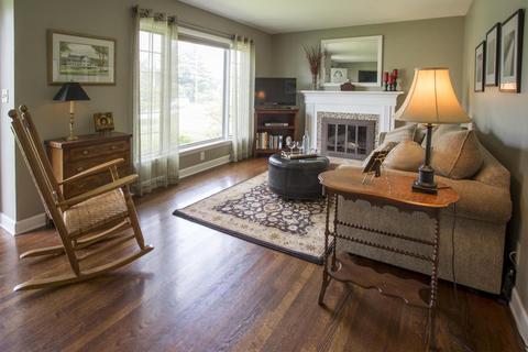 207 E Wilson Bridge Rd, Worthington, OH 43085 photo 7