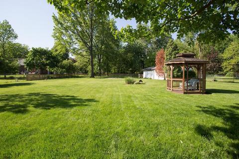 207 E Wilson Bridge Rd, Worthington, OH 43085 photo 23