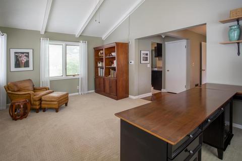 207 E Wilson Bridge Rd, Worthington, OH 43085 photo 4