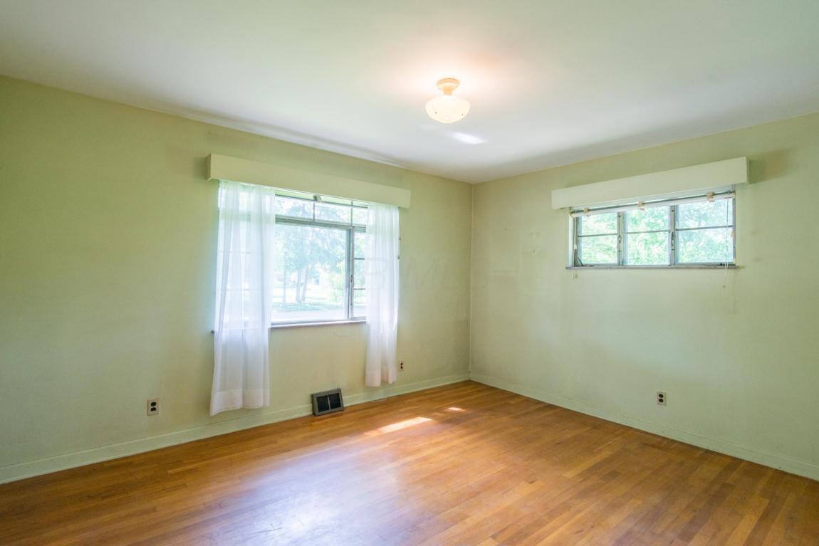 3166 Redding Rd, Columbus, OH 43221 photo 19