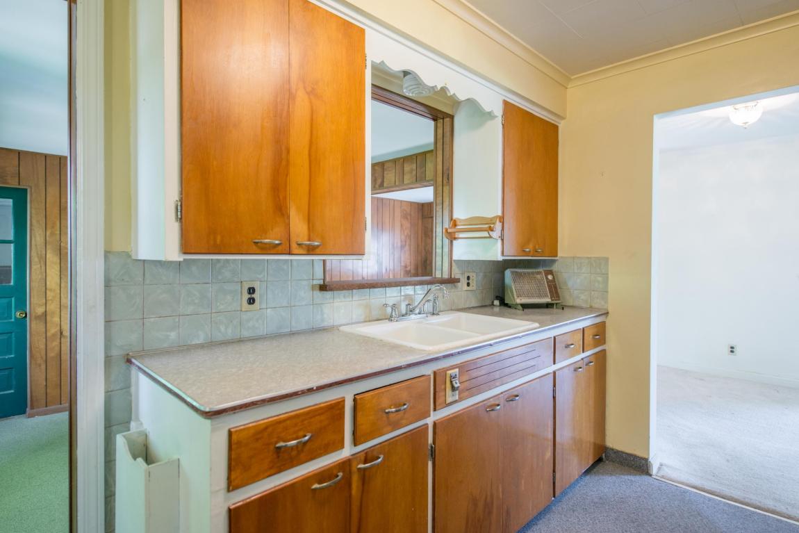 3166 Redding Rd, Columbus, OH 43221 photo 16