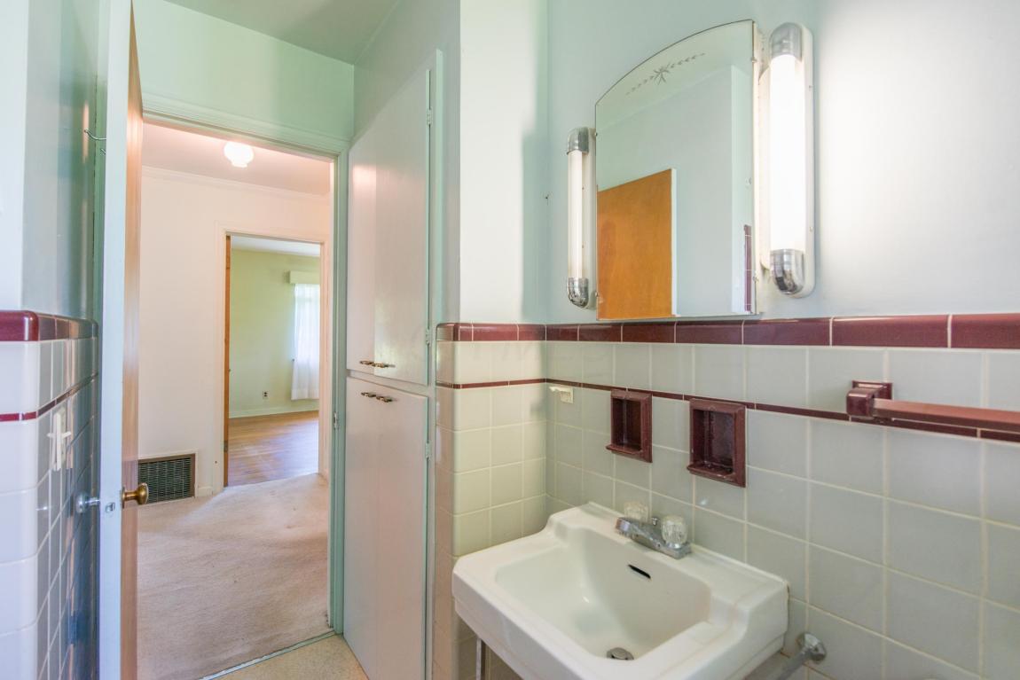 3166 Redding Rd, Columbus, OH 43221 photo 22