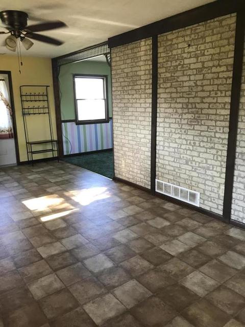 156 York St, Circleville, OH 43113 photo 11