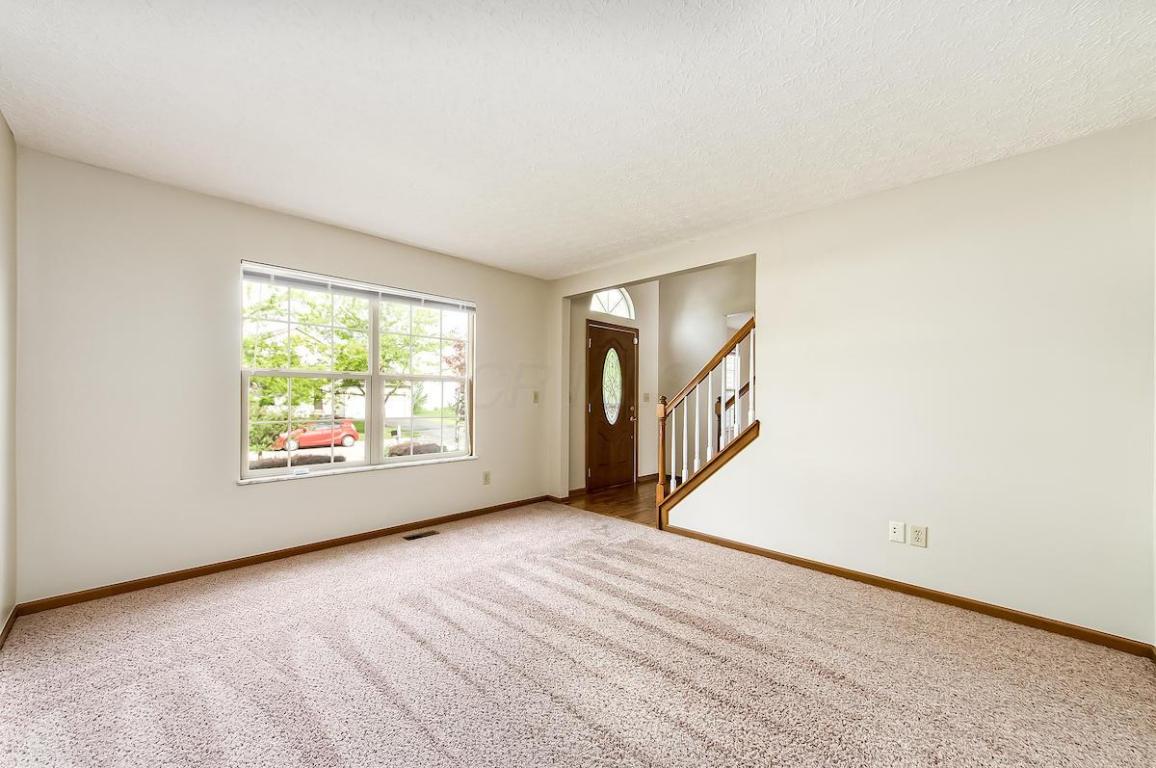 274 Stonemast Loop, Pataskala, OH 43062 photo 3