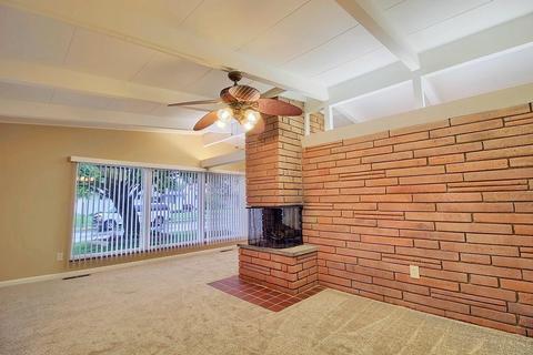 3210 Eakin Rd, Columbus, OH 43204 photo 5