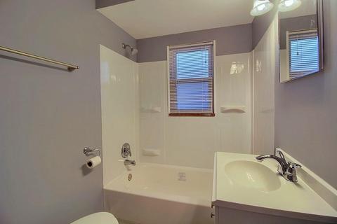 3210 Eakin Rd, Columbus, OH 43204 photo 16