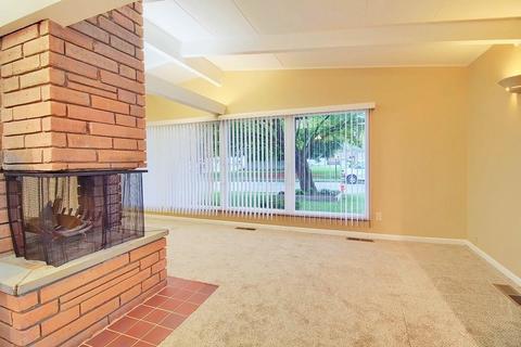 3210 Eakin Rd, Columbus, OH 43204 photo 7